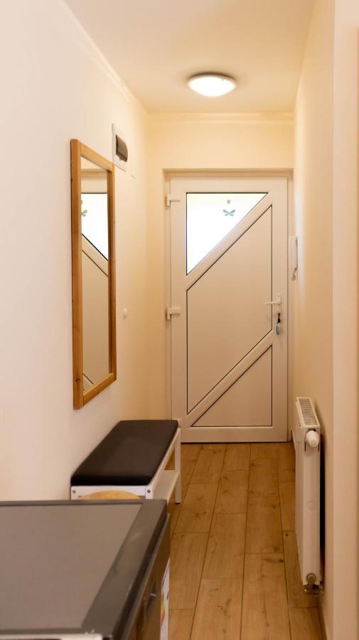 希欧福克Aranypart Apartman公寓 外观 照片